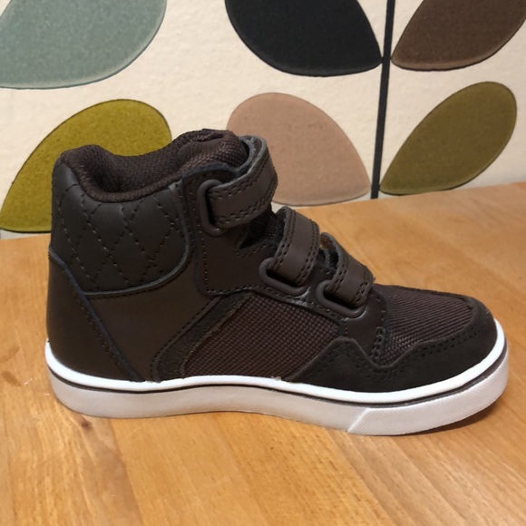 Penguin brand Toddler’s size 9 high tops - Picture 2 of 4